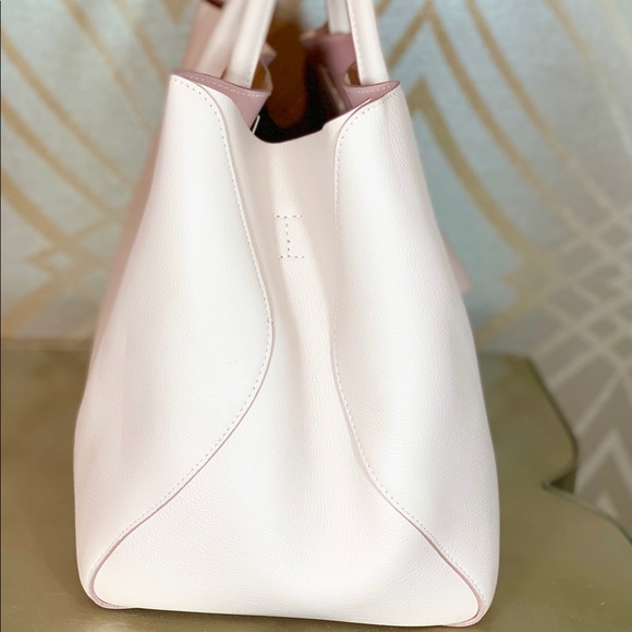 🔻BIG SALE🔻Dior Blush Nude Pink “Open Bar” Bag - Picture 4 of 8